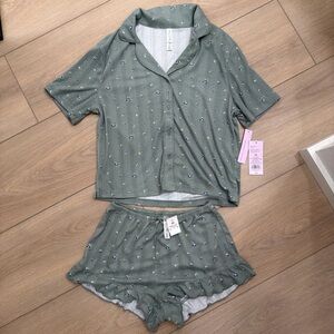 wild fable Sage Green Floral Short Sleeve Pajama Set